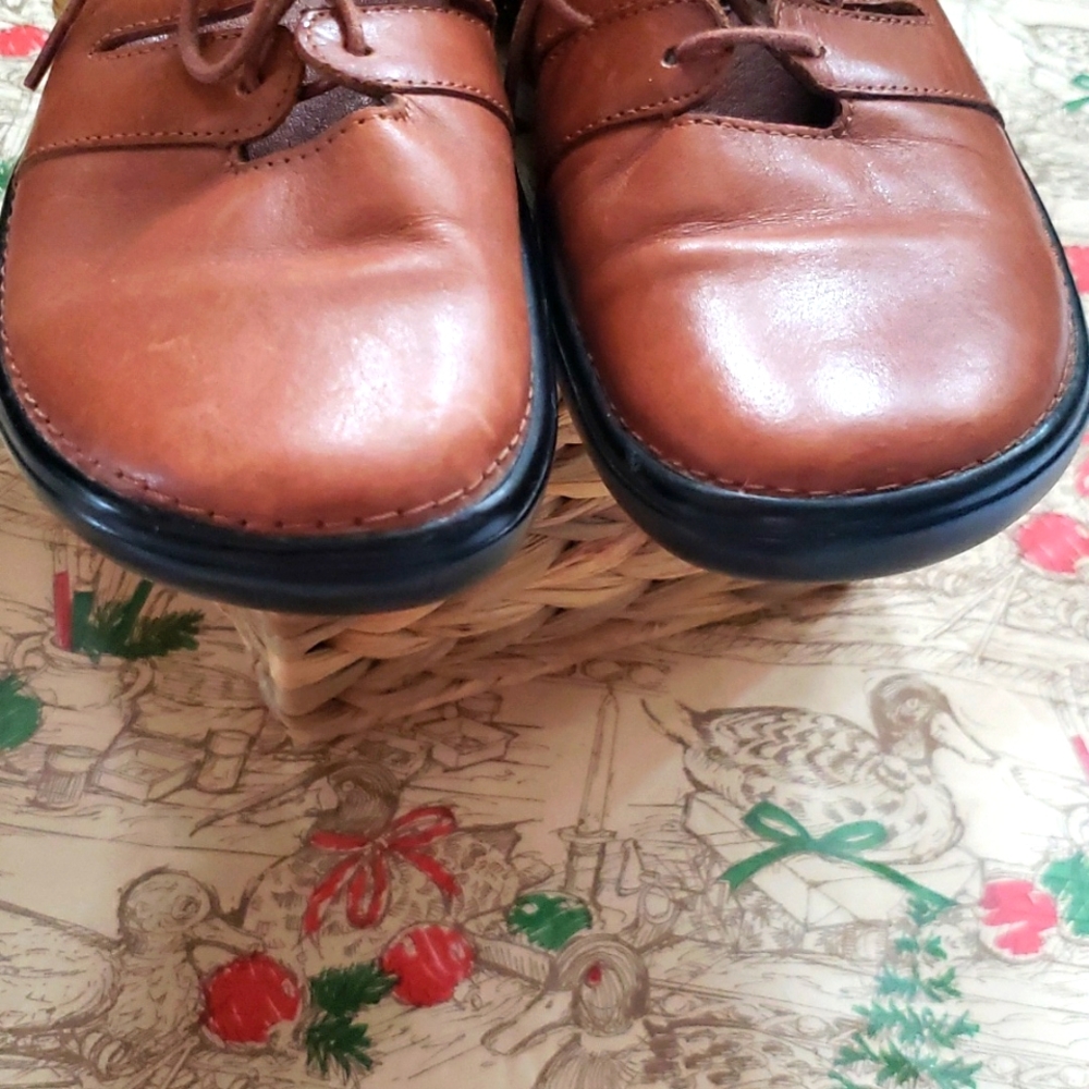 Hush Puppies Brown Leather Laced Oxford Shoes Size 7 Women's - Picture 3 of 6